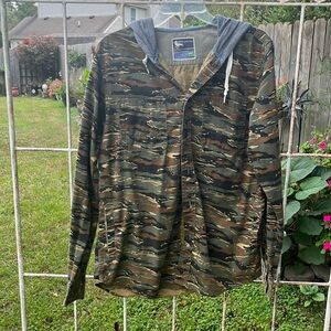 Modern amusement boys, button-down, hooded shirt, long sleeve size medium